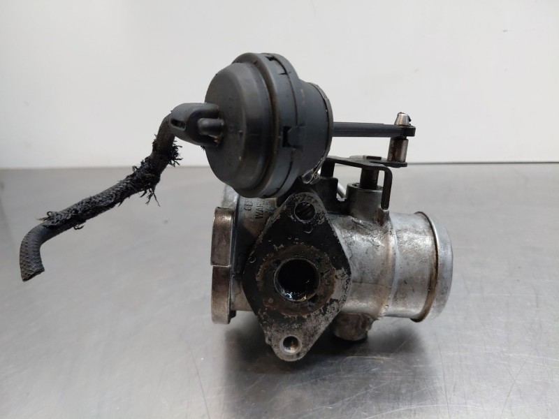 Recambio de valvula egr para volkswagen new beetle (9c1, 1c1) 1.9 tdi referencia OEM IAM 045131501L 038129637 