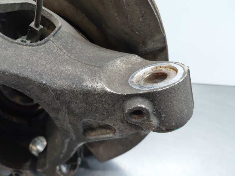 Recambio de mangueta delantera derecha para jaguar e-pace (x540) 2.0 d150 awd referencia OEM IAM J9C35619  