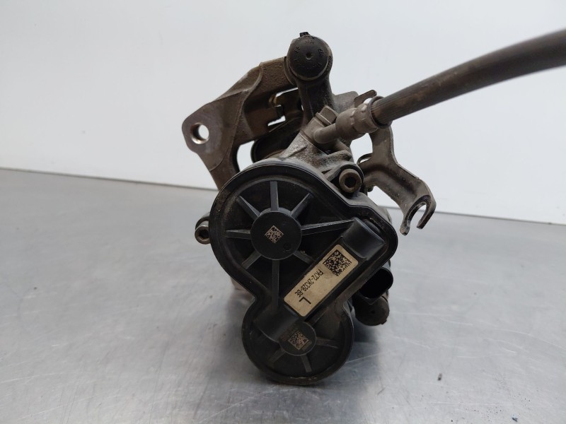 Recambio de pinza freno trasera izquierda para jaguar e-pace (x540) 2.0 d150 awd referencia OEM IAM T2H37948  