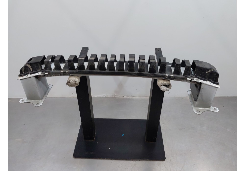 Recambio de refuerzo paragolpes delantero para ford focus iv turnier (hp) 1.5 ecoblue referencia OEM IAM 2304890  