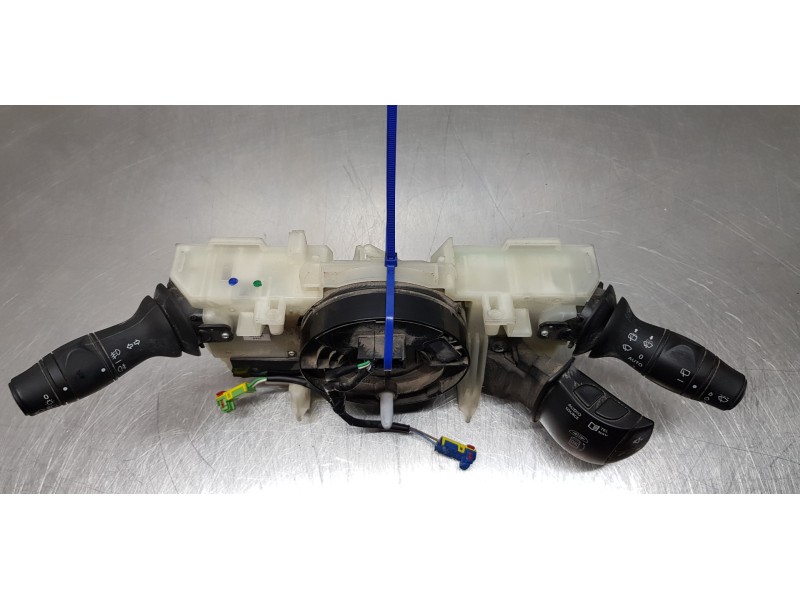 Recambio de mando multifuncion para renault megane iii berlina 5 p expression referencia OEM IAM 255670019R  
