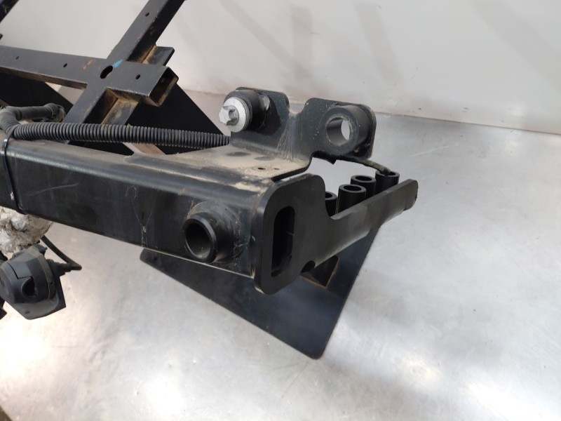 Recambio de enganche remolque para jaguar e-pace (x540) 2.0 d150 awd referencia OEM IAM J9C15500  