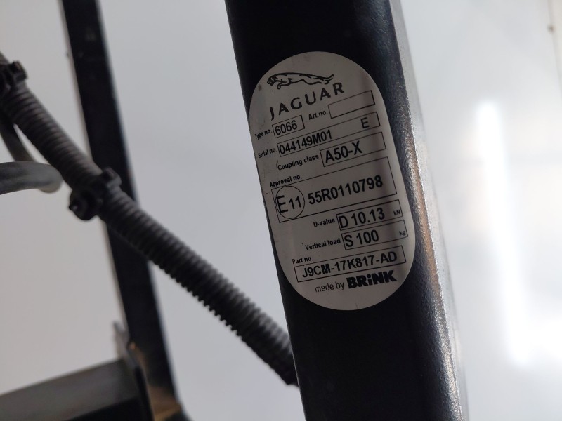 Recambio de enganche remolque para jaguar e-pace (x540) 2.0 d150 awd referencia OEM IAM J9C15500  