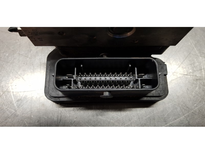 Recambio de abs para toyota auris active referencia OEM IAM 4454002530  