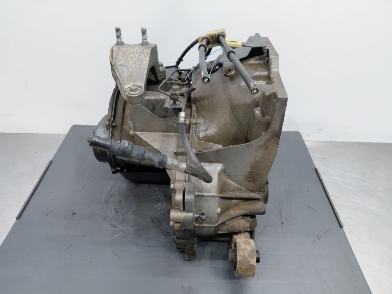 Recambio de caja cambios para ford fiesta vi (cb1, ccn) 1.6 tdci referencia OEM IAM BA6R7002abb  