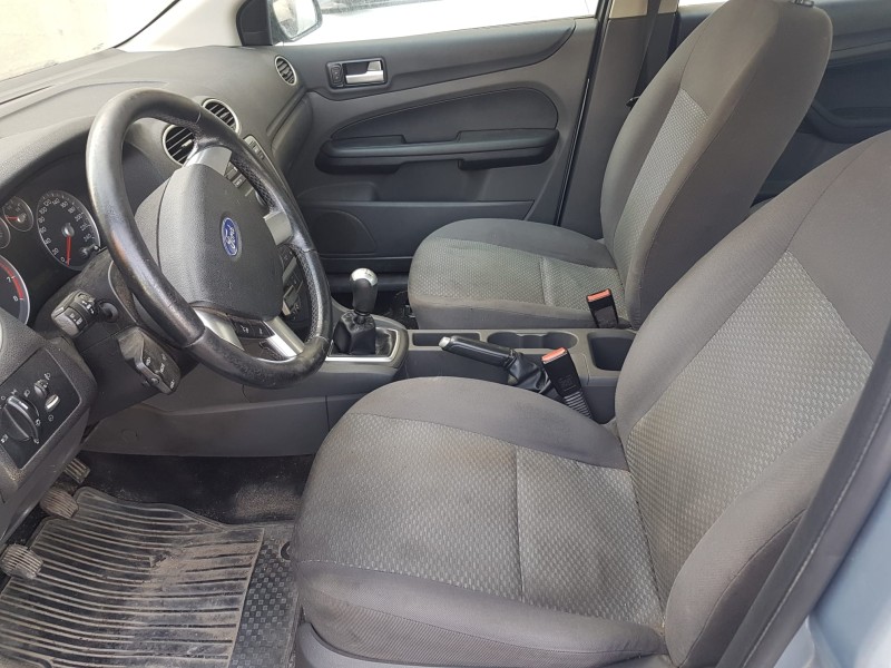 ford focus berlina (cap) del año 2005