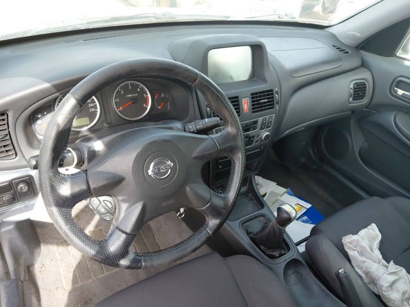 nissan almera ii hatchback (n16) del año 2005