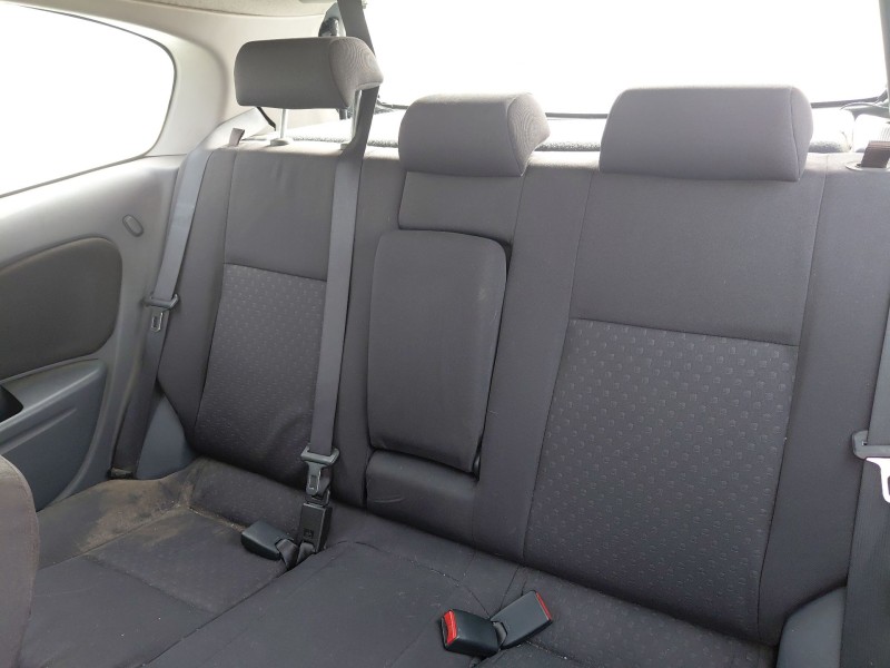 nissan almera ii hatchback (n16) del año 2005
