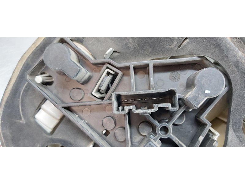 Recambio de piloto trasero izquierdo para bmw serie 1 berlina (e81/e87) 118d referencia OEM IAM 63216924501  