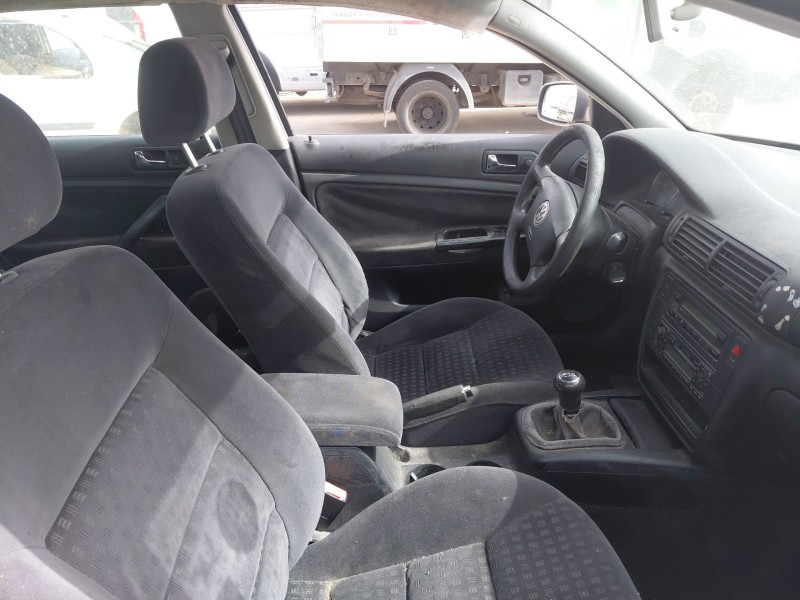 volkswagen passat b5.5 (3b3) del año 2002