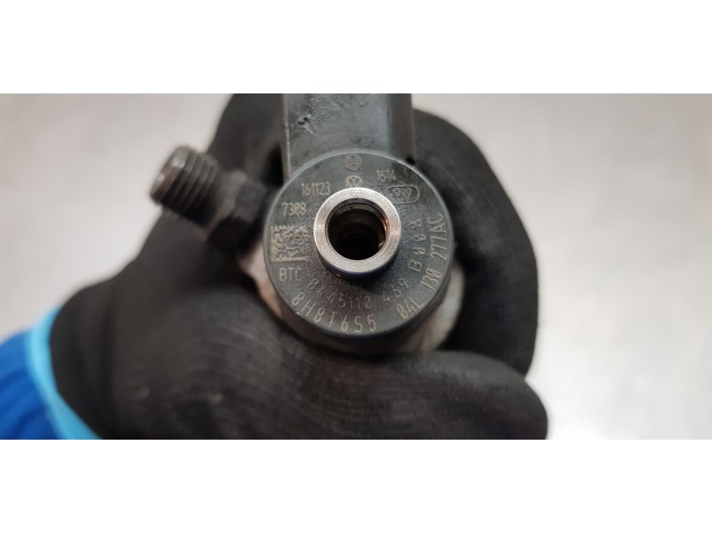 Recambio de inyector para volkswagen caddy ocio comfortline bmt referencia OEM IAM 04L130277AC   Recambio de inyector para volkswagen caddy ocio comfortline bmt referencia OEM IAM 04L130277AC