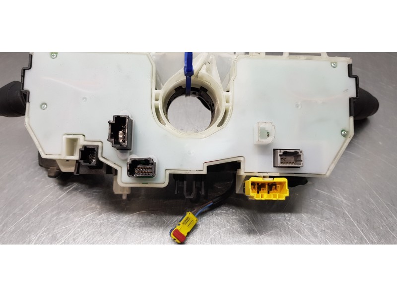 Recambio de mando multifuncion para renault megane iii berlina 5 p expression referencia OEM IAM 255670019R  