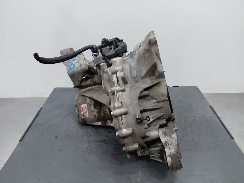 Recambio de caja cambios para ford focus iii 1.6 tdci referencia OEM IAM AV6R7002KF  