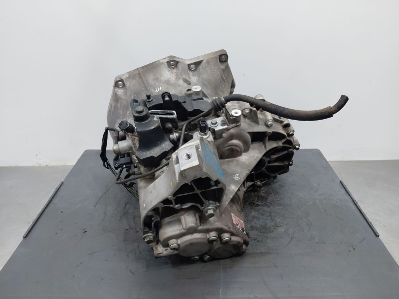 Recambio de caja cambios para ford focus iii 1.6 tdci referencia OEM IAM AV6R7002KF  