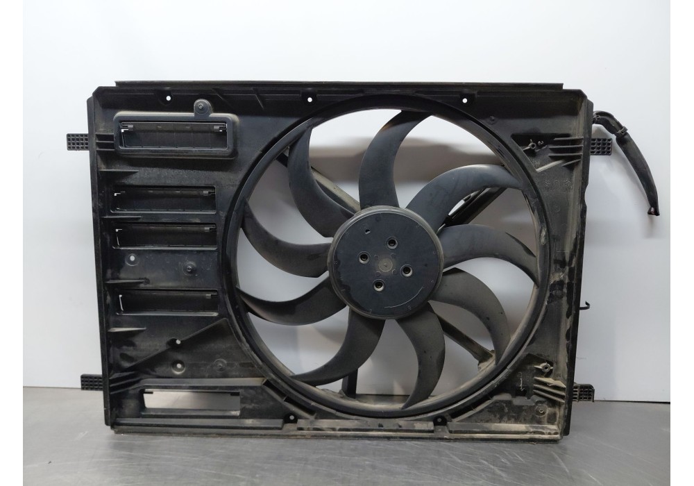 Recambio de electroventilador para ford focus iv turnier (hp) 1.5 ecoblue referencia OEM IAM 2213993 JX618C607BB 