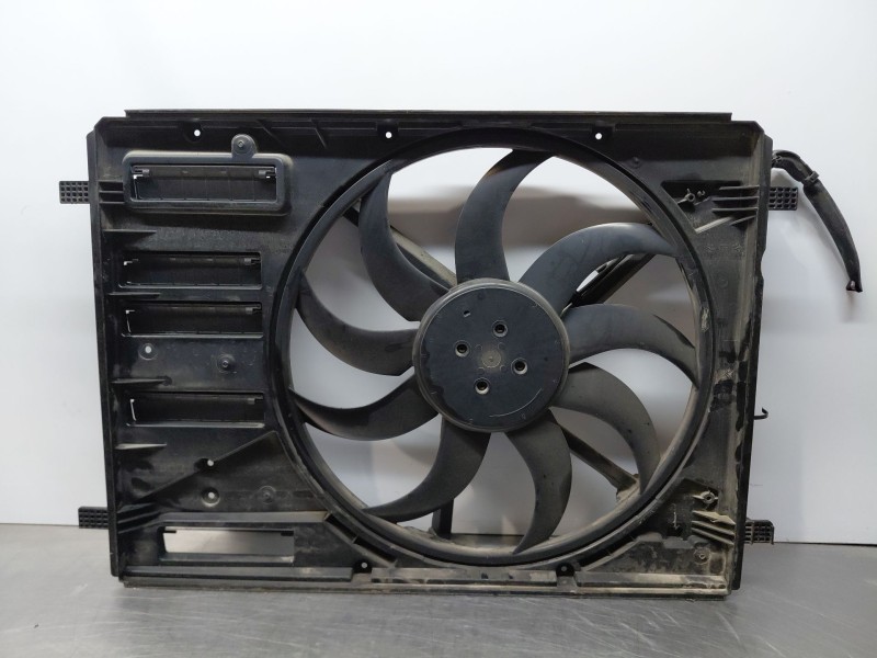 Recambio de electroventilador para ford focus iv turnier (hp) 1.5 ecoblue referencia OEM IAM 2213993 JX618C607BB 