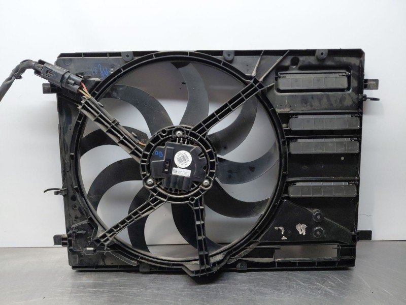 Recambio de electroventilador para ford focus iv turnier (hp) 1.5 ecoblue referencia OEM IAM 2213993 JX618C607BB 
