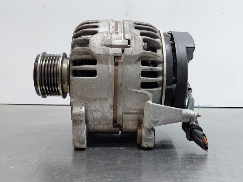 Recambio de alternador para seat ibiza iv (6j5, 6p1) 1.6 tdi referencia OEM IAM   