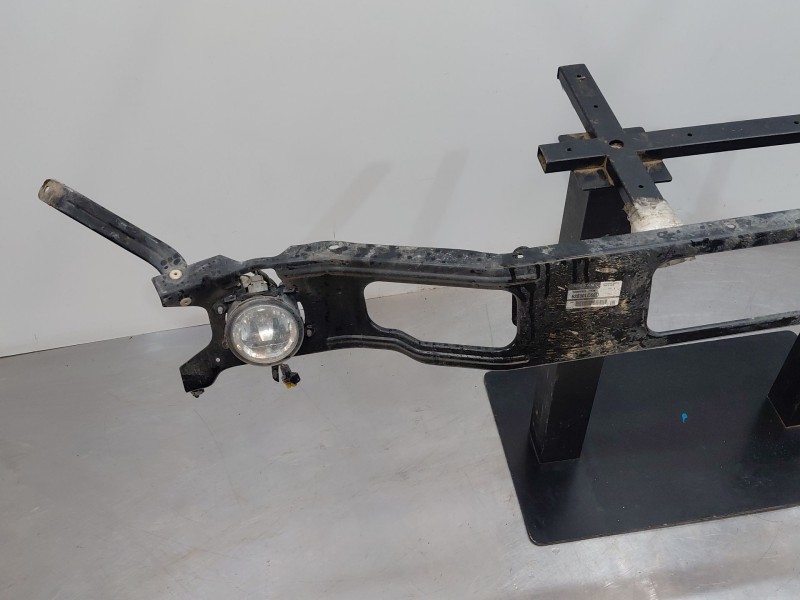 Recambio de refuerzo paragolpes delantero para nissan nt400 cabstar (f24m) 28.12, 32.12, 35.12 (f91an) referencia OEM IAM   
