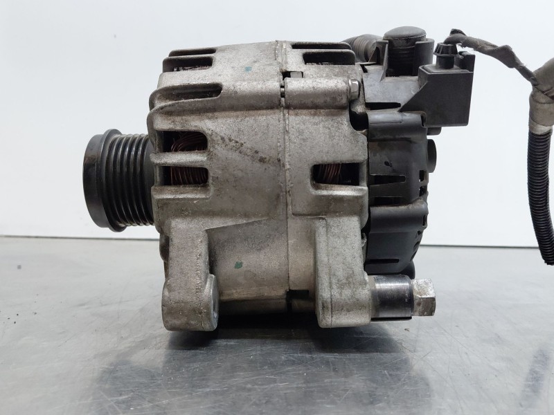 Recambio de alternador para ford focus iii 1.6 tdci referencia OEM IAM 1857696 AV6N10300GC 