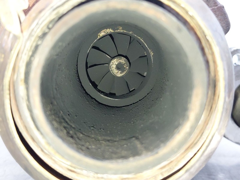 Recambio de turbocompresor para ford focus iii 1.6 tdci referencia OEM IAM 1945757 9686120680 