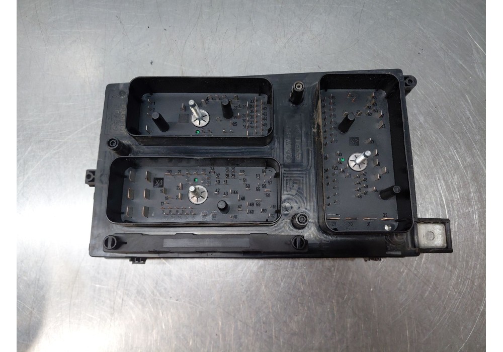 Recambio de caja reles / fusibles para opel astra h gtc (a04) 1.3 cdti (l08) referencia OEM IAM   