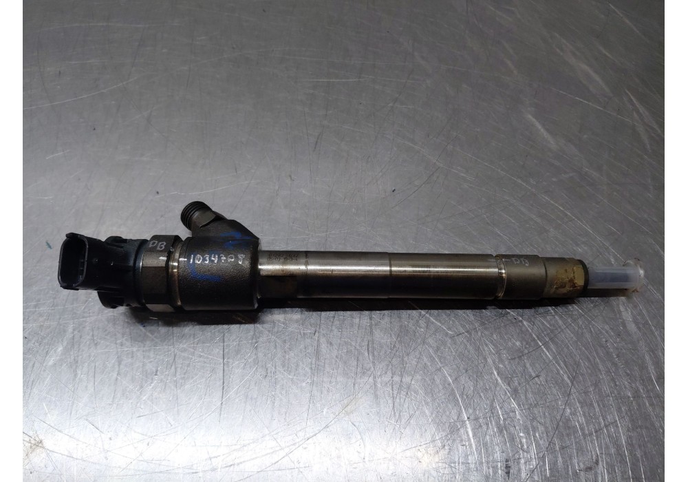 Recambio de inyector para ford focus iv turnier (hp) 1.5 ecoblue referencia OEM IAM 0445110955 9828959880 