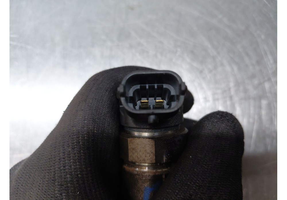 Recambio de inyector para ford focus iv turnier (hp) 1.5 ecoblue referencia OEM IAM 0445110955 9828959880 