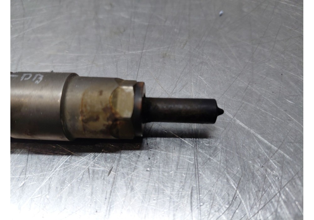 Recambio de inyector para ford focus iv turnier (hp) 1.5 ecoblue referencia OEM IAM 0445110955 9828959880 
