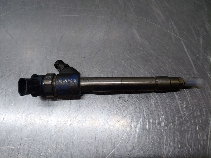 Recambio de inyector para ford focus iv turnier (hp) 1.5 ecoblue referencia OEM IAM 0445110955 9828959880 