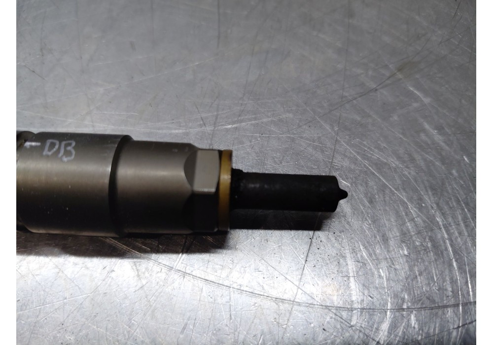 Recambio de inyector para ford focus iv turnier (hp) 1.5 ecoblue referencia OEM IAM 0445110955 9828959880 