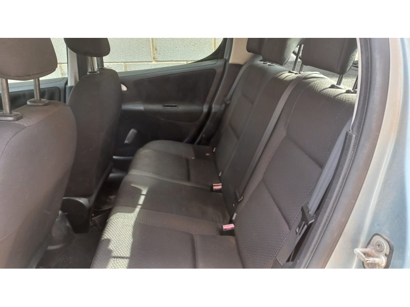 peugeot 207 del año 2009