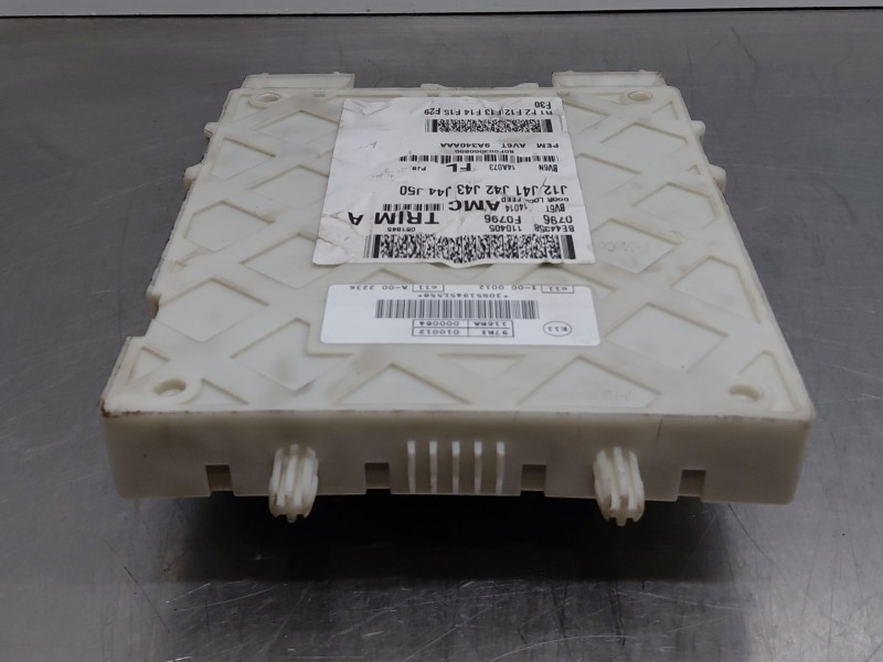 Recambio de caja reles / fusibles para ford focus iii 1.6 tdci referencia OEM IAM BV6N14A073FL  