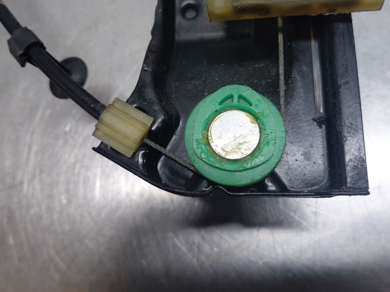 Recambio de elevalunas delantero izquierdo para ford focus iii 1.6 tdci referencia OEM IAM 1870698  