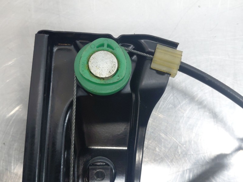 Recambio de elevalunas delantero izquierdo para ford focus iii 1.6 tdci referencia OEM IAM 1870698  