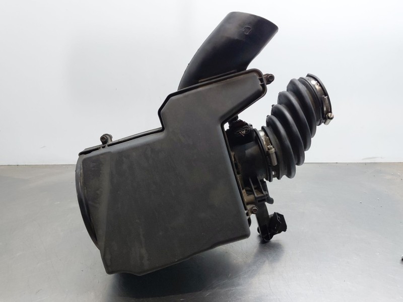 Recambio de filtro aire para ford focus iii 1.6 tdci referencia OEM IAM 1726131  