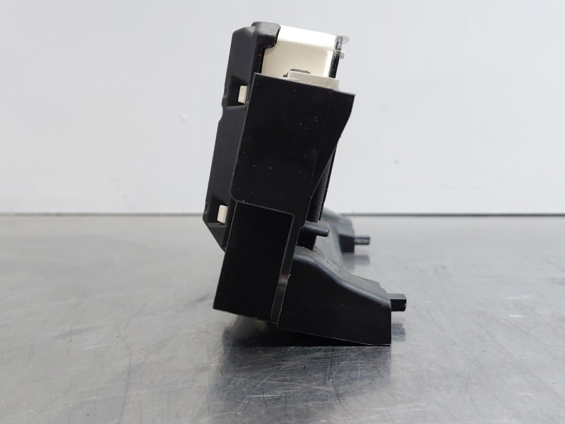 Recambio de pantalla multifuncion para ford focus iii 1.6 tdci referencia OEM IAM 1940785 AM5T18B955BD 