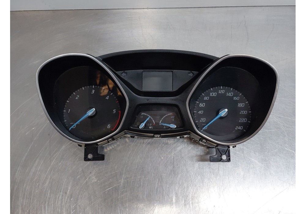 Recambio de pantalla multifuncion para ford focus iii 1.6 tdci referencia OEM IAM 1940785 AM5T18B955BD 