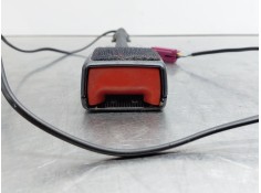 Recambio de enganche del cinturon delantero der para ford focus iii 1.6 tdci referencia OEM IAM 1852179   2