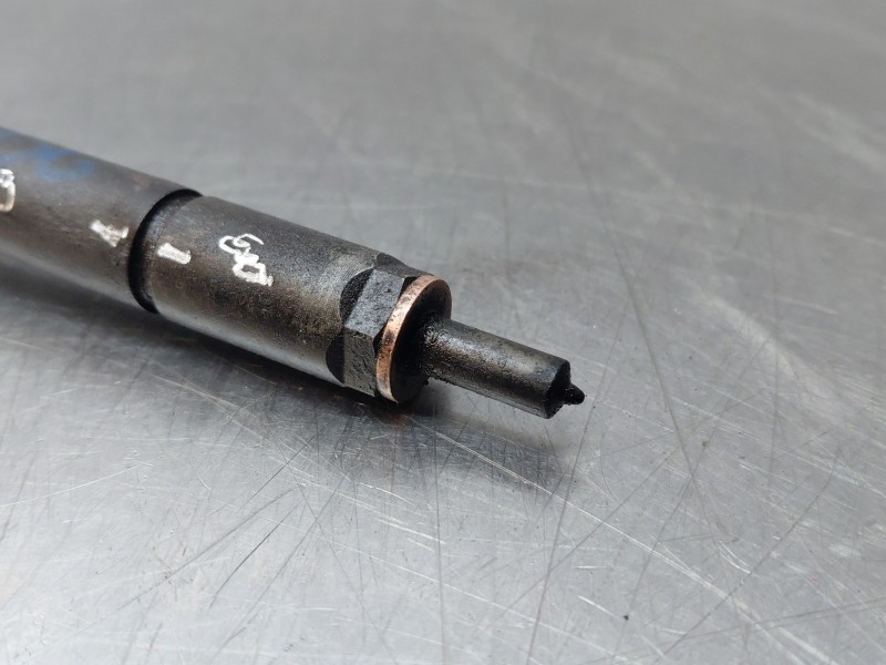 Recambio de inyector para peugeot 308 sw i (4e_, 4h_) 1.6 hdi referencia OEM IAM   