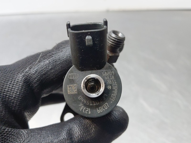 Recambio de inyector para peugeot 308 sw i (4e_, 4h_) 1.6 hdi referencia OEM IAM   
