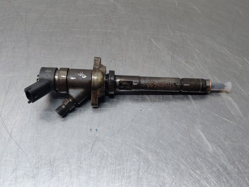 Recambio de inyector para peugeot 308 sw i (4e_, 4h_) 1.6 hdi referencia OEM IAM   