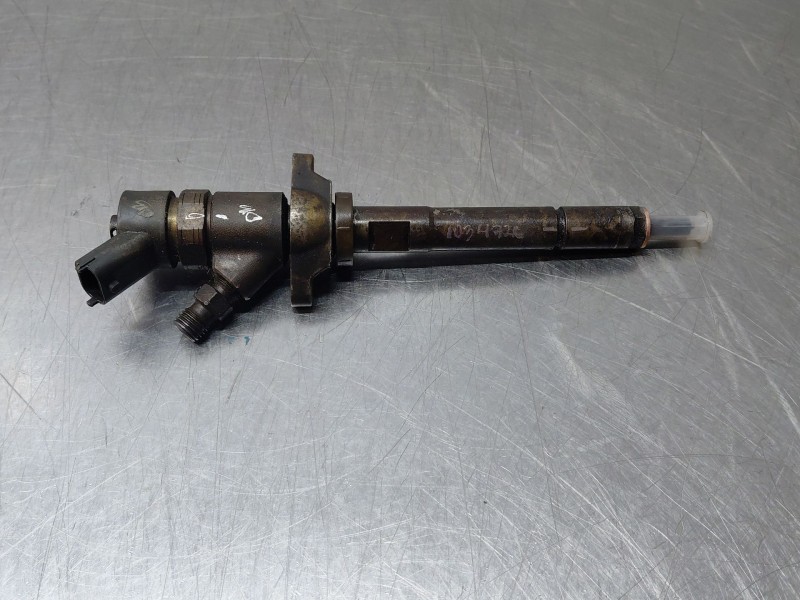 Recambio de inyector para peugeot 308 sw i (4e_, 4h_) 1.6 hdi referencia OEM IAM   