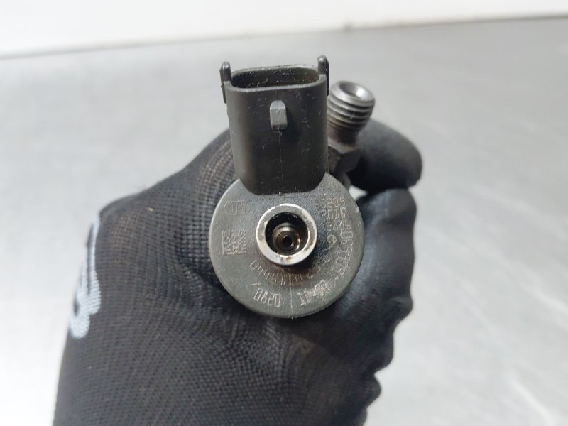 Recambio de inyector para peugeot 308 sw i (4e_, 4h_) 1.6 hdi referencia OEM IAM   