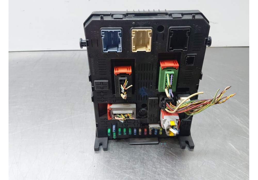 Recambio de caja reles / fusibles para peugeot 308 sw i (4e_, 4h_) 1.6 hdi referencia OEM IAM   