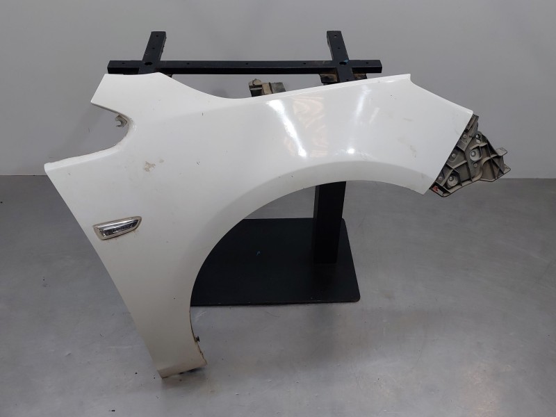 Recambio de aleta delantera derecha para opel astra j (p10) 1.7 cdti (68) referencia OEM IAM   