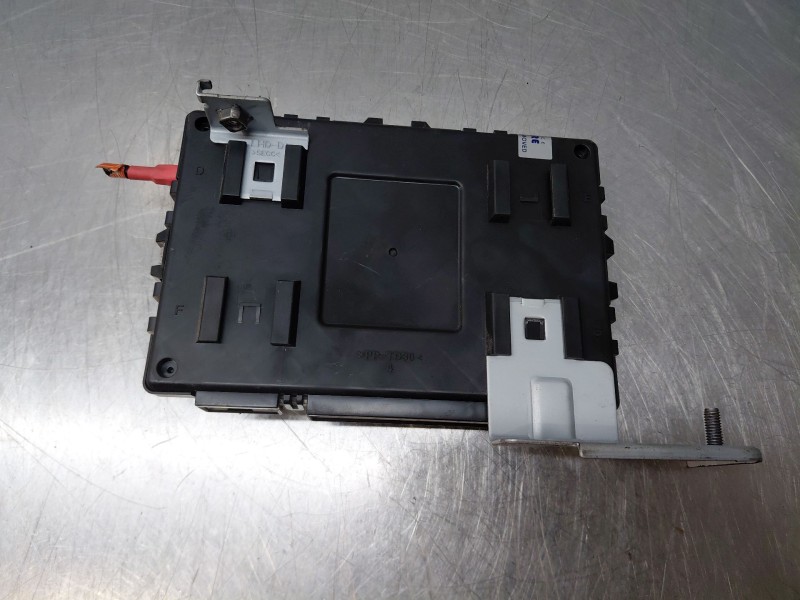 Recambio de modulo confort para hyundai i30 (pd) style referencia OEM IAM   