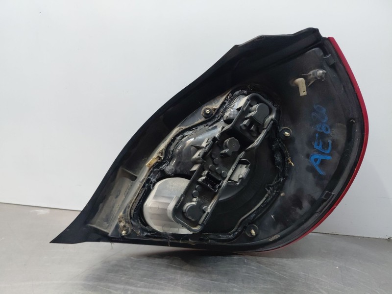 Recambio de piloto trasero izquierdo para nissan almera ii hatchback (n16) 1.5 dci referencia OEM IAM   