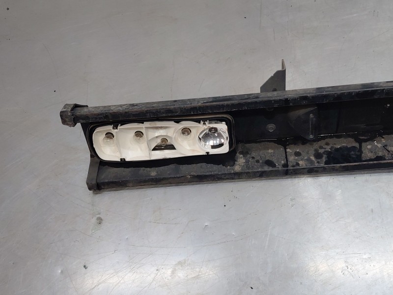 Recambio de paragolpes trasero para nissan nt400 cabstar (f24m) 28.12, 32.12, 35.12 (f91an) referencia OEM IAM   