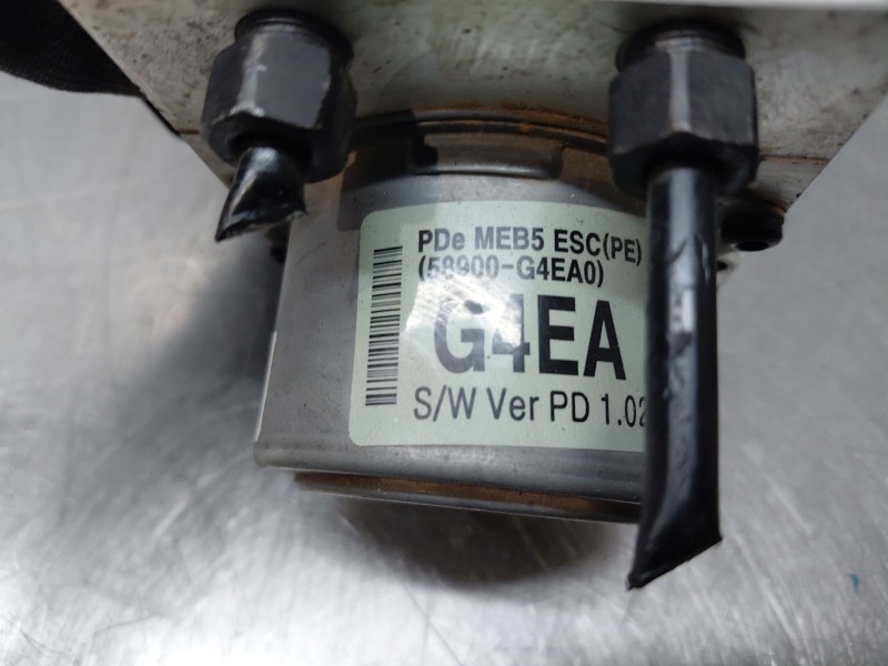 Recambio de abs para hyundai i30 (pd) style referencia OEM IAM   